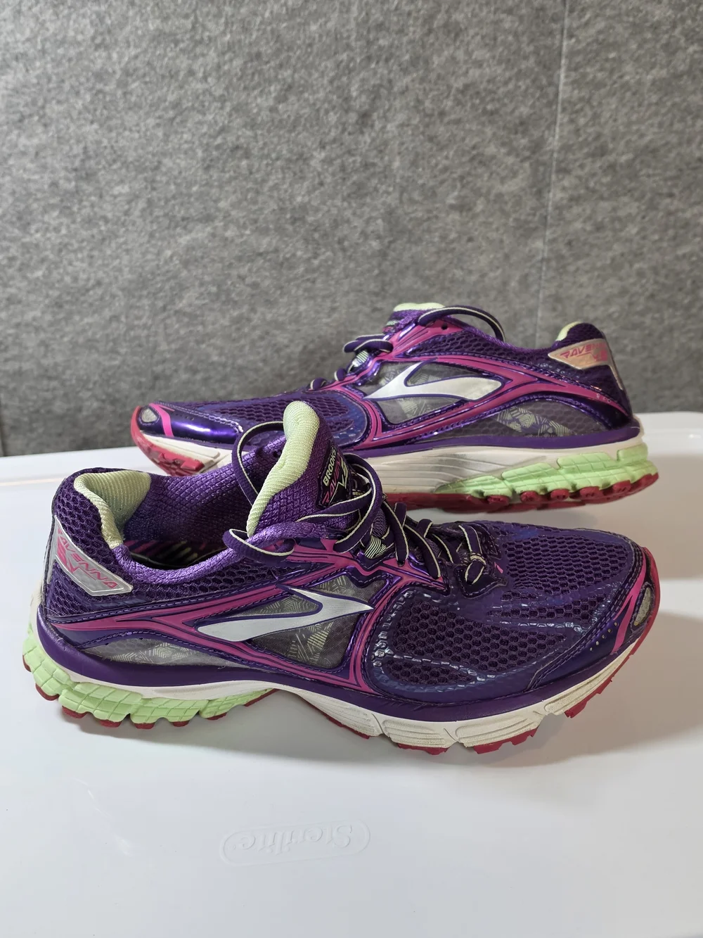 Brooks Ravenna 5 Running Shoes